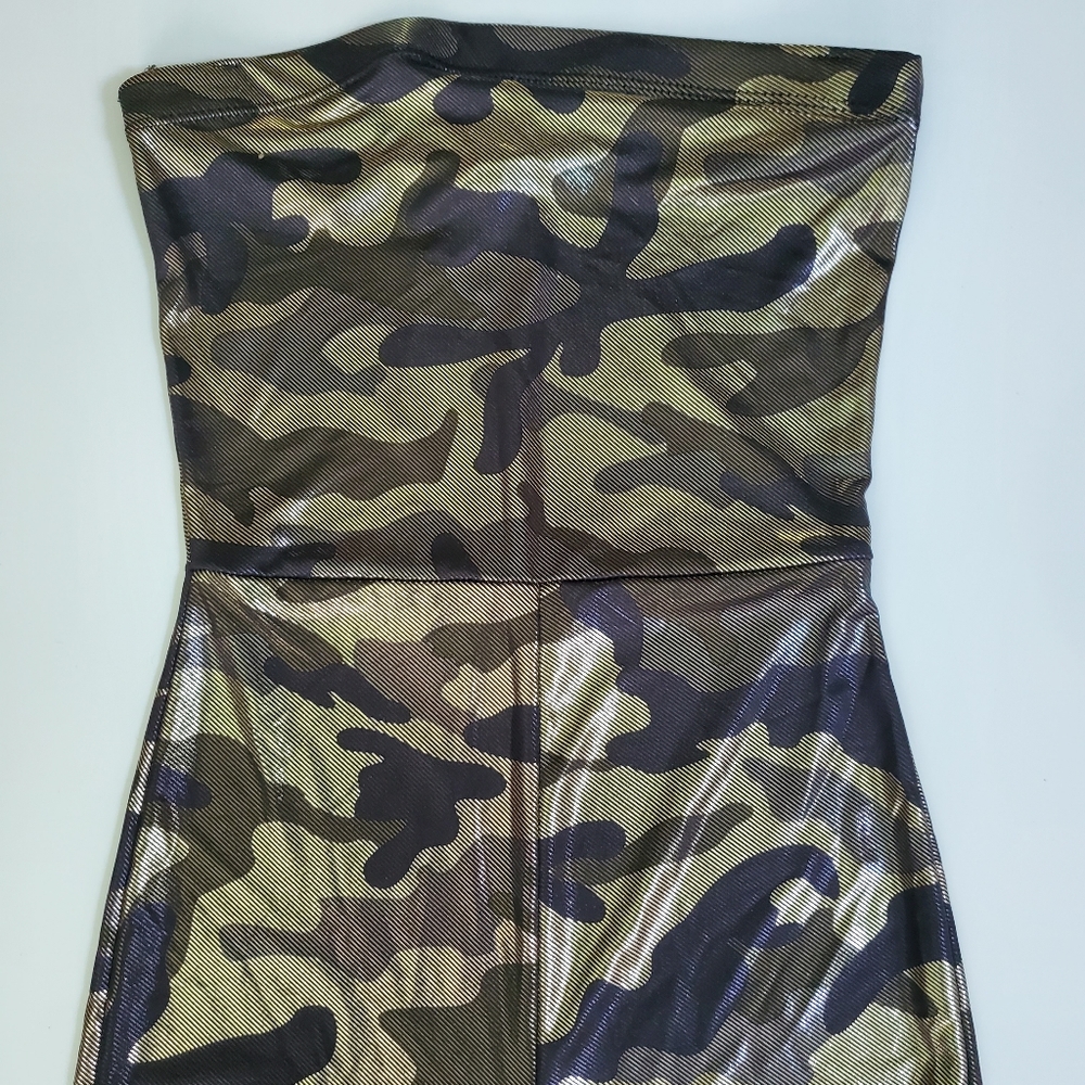 FOREVER 21 STRAPLESS ROMPER - Picture 2 of 6